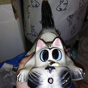 1930's Handpainted "Cool Kitty"